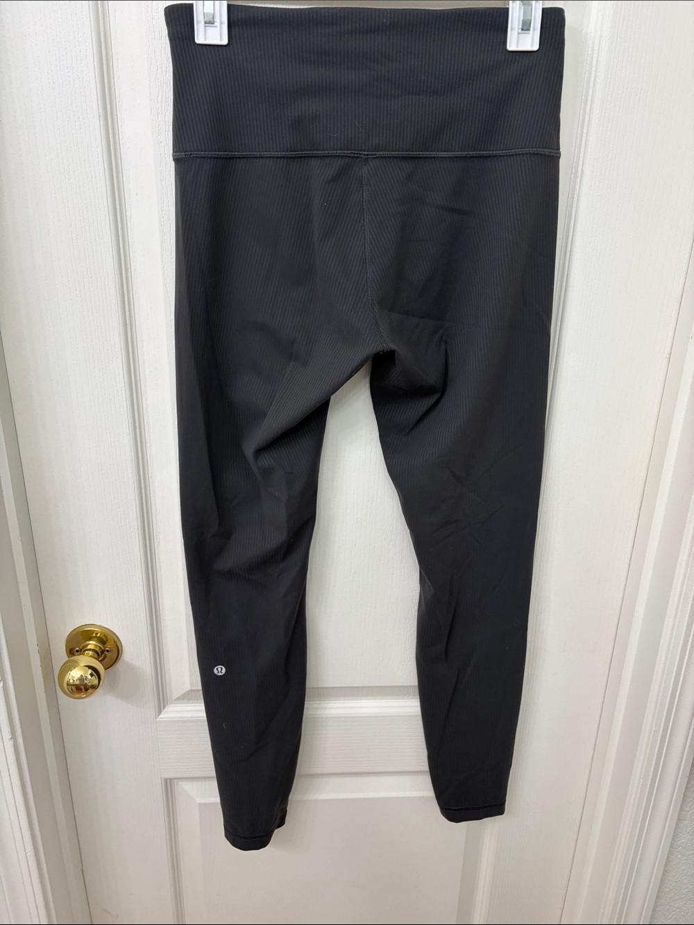 Lululemon Wunder Train High-Rise Ribbed Tight 25" in Graphite Grey - Picture 3 of 5